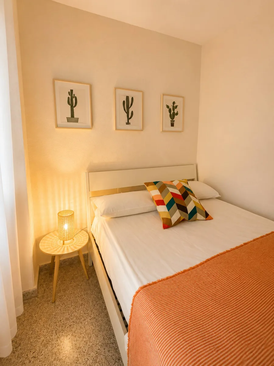Segundo dormitorio con cama de matrimonio